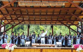 Festivalul Bujorul de Munte, recomandat de ACOR Sibiu