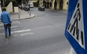 O categorie expusă din punct de vedere al siguranţei în trafic o constituie pietonii