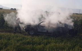 FOTO- Un autoturism de teren s-a făcut scrum în Șura Mare