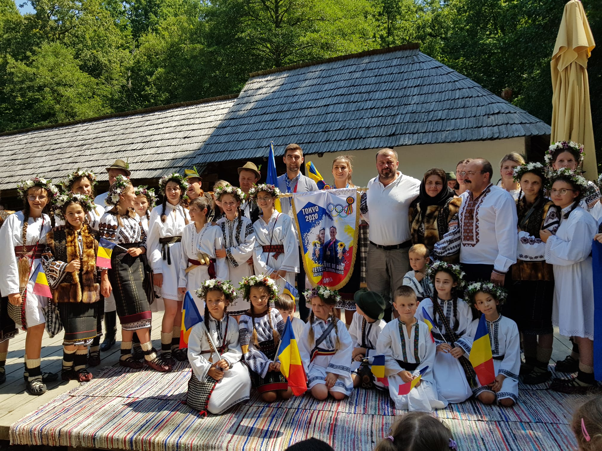 FOTO Campionii olimpici la canotaj, Ancuța Bodnar și Mihăiță Țigănescu, oaspeți de seamă în Muzeul ASTRA