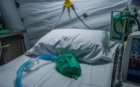 Două medieșence cu COVID au murit - Erau nevaccinate