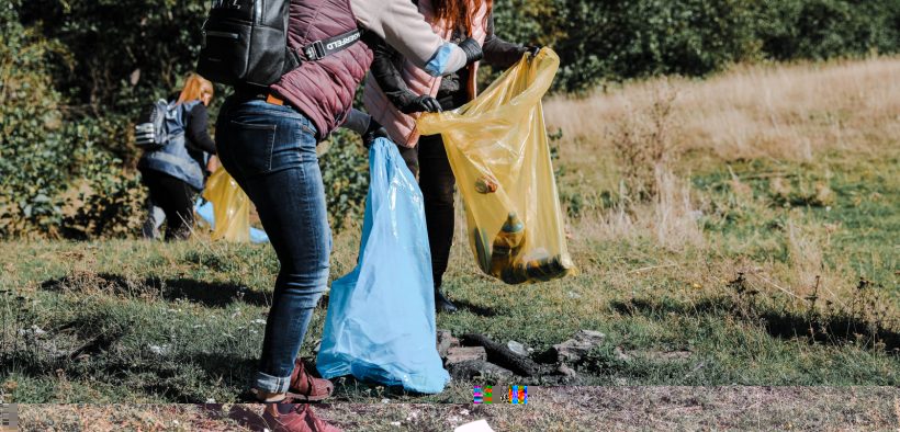VIDEO- FOTO Munții Cindrel, răsfățați de autorități și localnicii din comuna Sadu printr-o acțiune de ecologizare