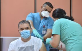 Cseke Attila, ministrul interimar al Sănătății, s-a vaccinat cu doza 3