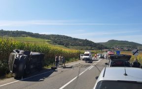 Accident rutier pe DN14 la Șaroș pe Târnave. Trei persoane rănite