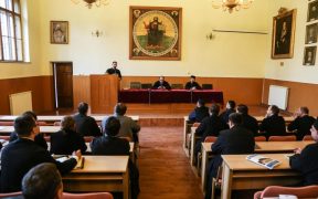 Cursuri la Sibiu pentru obţinerea gradelor profesionale în preoţie