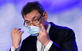 Șeful Pfizer, Albert Bourla - ”Într-un an cred că vom reveni la viața normală”