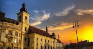 Primăria Sibiu a găsit o soluție pentru necorelările legislative și sprijină personalul din creșele sibiene, plătind salariile care trebuiau acoperite de Ministerul Educației