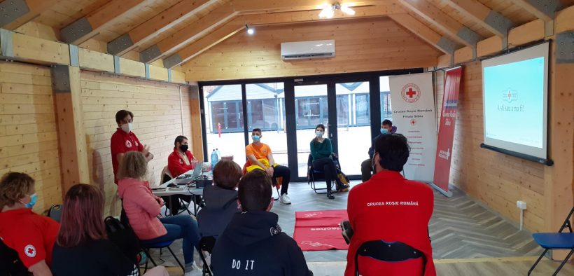 Cursuri de prim ajutor pentru voluntarii Crucea Roșie Filiala Sibiu