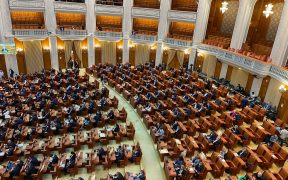 Guvernul Cîțu a picat, moțiunea de cenzură a primit 281 voturi
