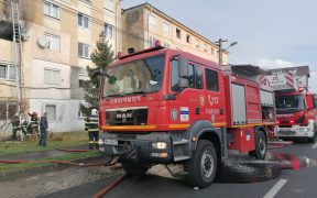 VIDEO- 30 de persoane s-au autoevacuat dintr-un bloc de locuințe din Sibiu
