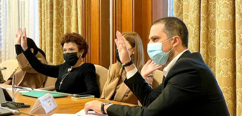 În Parlament, PSD a venit din nou în ajutorul românilor: TVA de 5% pentru lemnele de foc și sprijin pentru autoritățile publice locale (C.P.)
