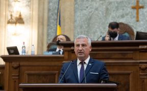 Senatorul Adrian Cătană: La mulți români, La mulți ani România!