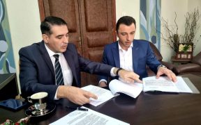 Primarul din Poiana Sibiului, față în față cu ministrul Educației