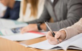 Peste 1100 de candidați vor susține proba scrisă a concursului de Titularizare în județul Sibiu
