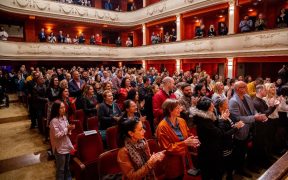 Maratonul teatral „25 de ore de teatru non-stop” s-a încheiat. Proiectele BIS Teatru continuă