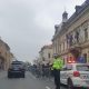 Protest anemic în fața Prefecturii