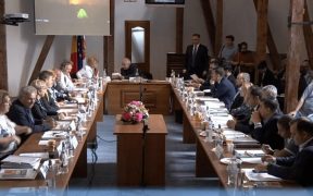 Ce au muncit consilierii locali anul trecut? Un singur raport este depus.