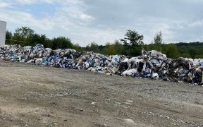 Depozitul de deșeuri din Mârșa funcționează ilegal
