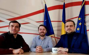 Traseismul politic nu are limite. Aleșii USR trec la ”ciuma roșie”.