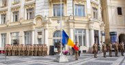 Ceremonie în Piața Mare, de Ziua Drapelului Național