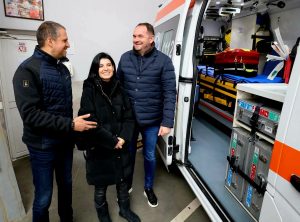 PSD Sibiu: ”Am promis, ne ținem de cuvânt! Vom avea ambulanțe noi la Mediaș și la Sibiu!” (PE)