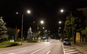 Investiții de peste 6 milioane de lei în modernizarea iluminatului public din cartierele Reșița, Lupeni, Lazaret și Gușterița