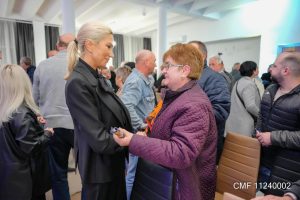 La firul ierbii: sibienii din urban și rural cer candidaților liberali la Parlament să continue dezvoltarea județului