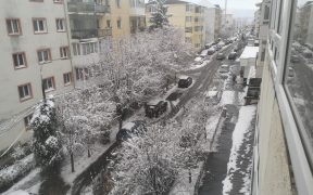 Prima deszăpezire, la Sibiu: 8 utilaje și 4 echipe de curățare manuală
