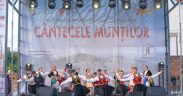 Energie, culoare și diversitate, pe scenele Festivalului Internațional de Folclor „Cântecele Munților”