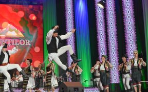 Show-urile verii în Piața Mare, la Festivalul Internațional „Cântecele Munților”