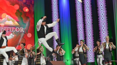 Show-urile verii în Piața Mare, la Festivalul Internațional „Cântecele Munților”